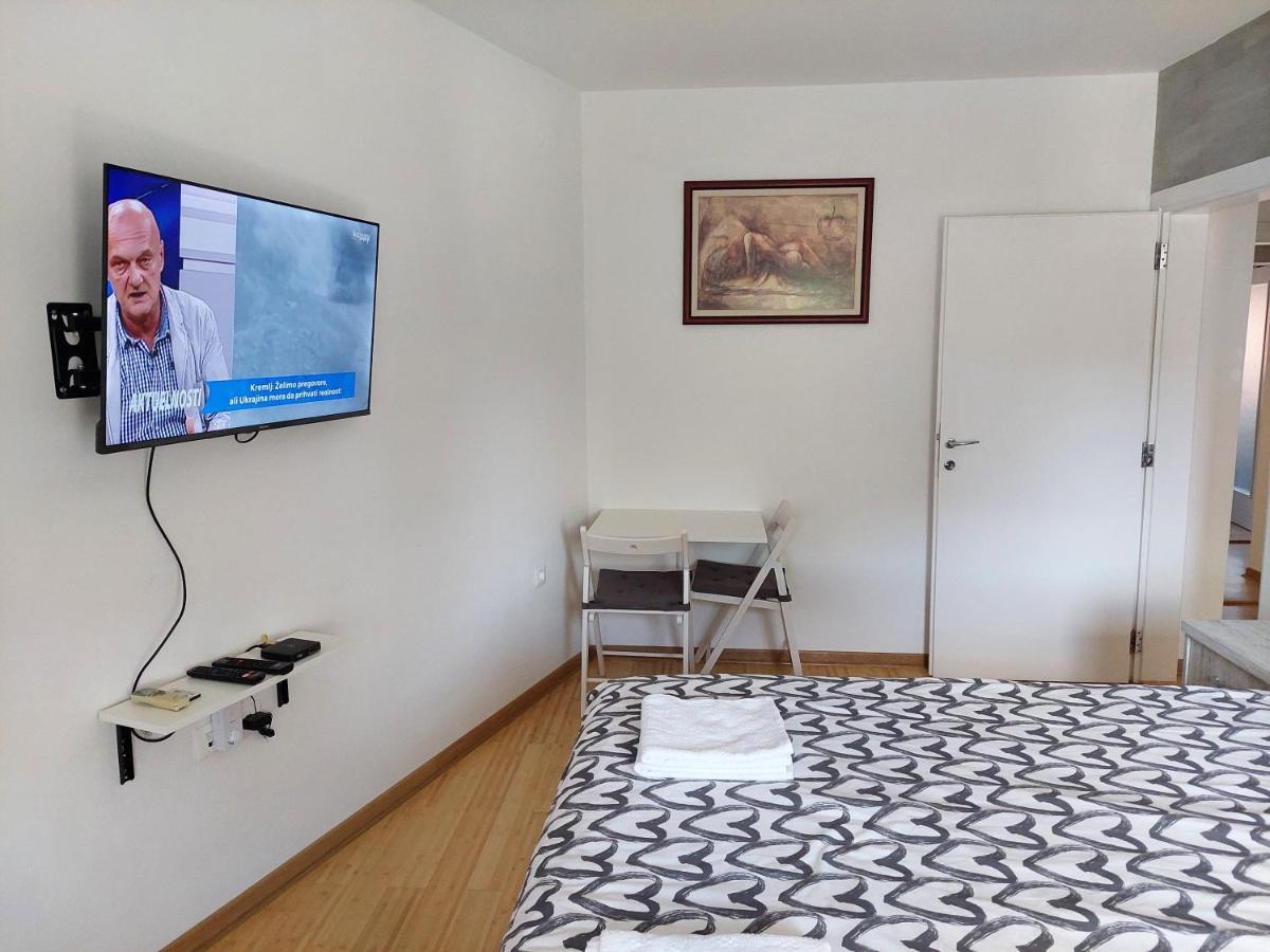 City Passage Apartments- Rooms Нови-Сад Экстерьер фото